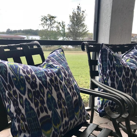 NWT C Wonder Blue Ikat pillow covers, set of 2 - Picture 4 of 10